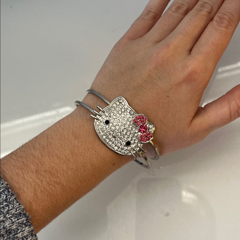 Hello Kitty Bangle - Picture 3 of 3